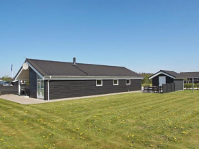 Three-Bedroom Holiday home in Hemmet 51
